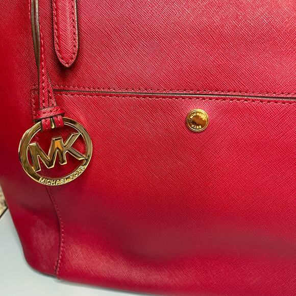 Michael Kors Red Jet Set Large Zip Tote -  Saffiano Leather w/ Dustbag - Picture 11 of 13